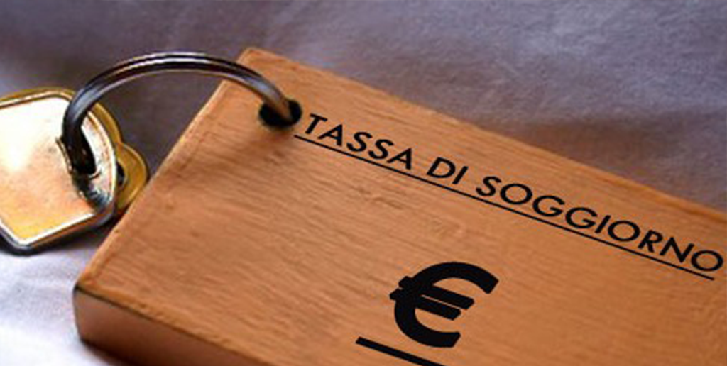 Cagliari, ecco la tassa di soggiorno: due euro a notte per turisti in città