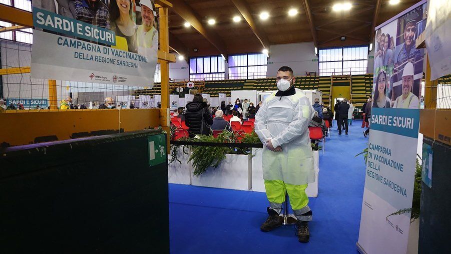 Virus in Sardegna, nuovo boom di contagi: 425 nuovi casi e cinque terapie intensive in più, è allarme rosso