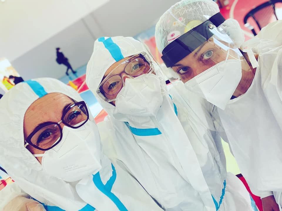 Virus in Sardegna, altri 263 sardi contagiati: risale il tasso di positività ma finalmente scendono i ricoveri, oggi cinque morti