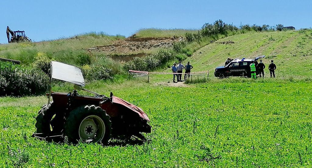 Dramma a Guasila, 17enne muore schiacciato da un trattore: il tragico addio a Nicola