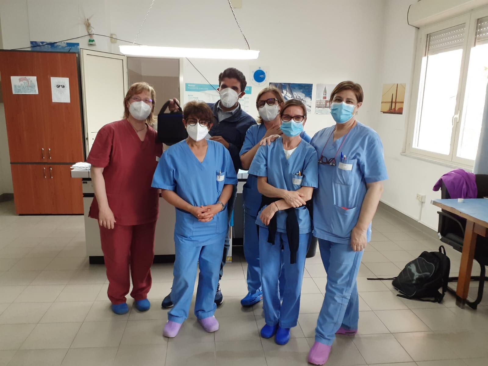 Cagliari, vaccinazioni a domicilio: all’ospedale Marino consegnate le dosi al primo medico