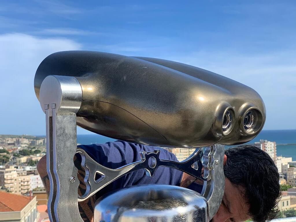 I binocoli panoramici arrivano al Bastione, sono i primi nella storia di Cagliari