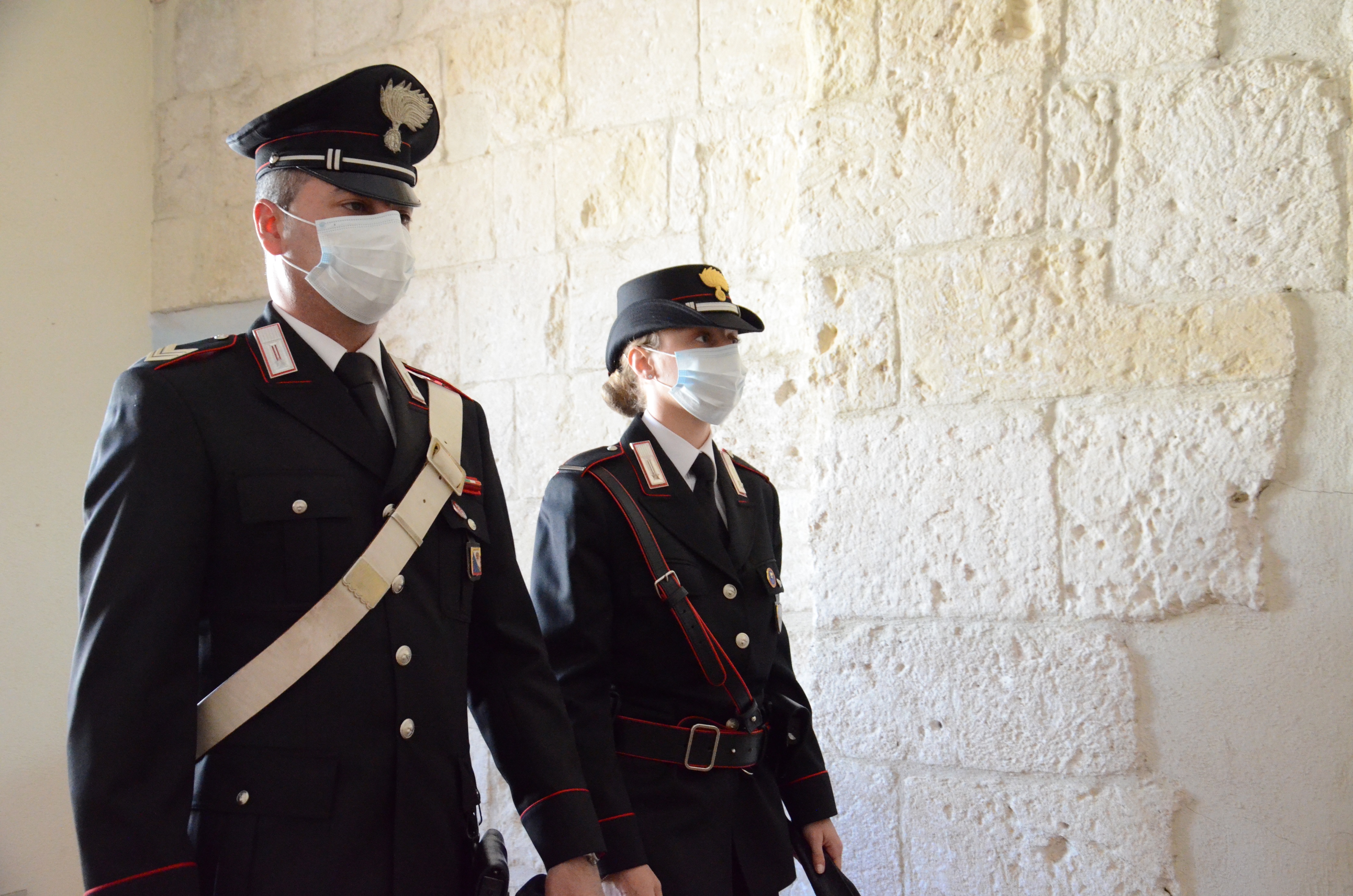 Stipula un contratto con la firma falsa della vittima per intascare la provvigione: una denuncia a Gesturi