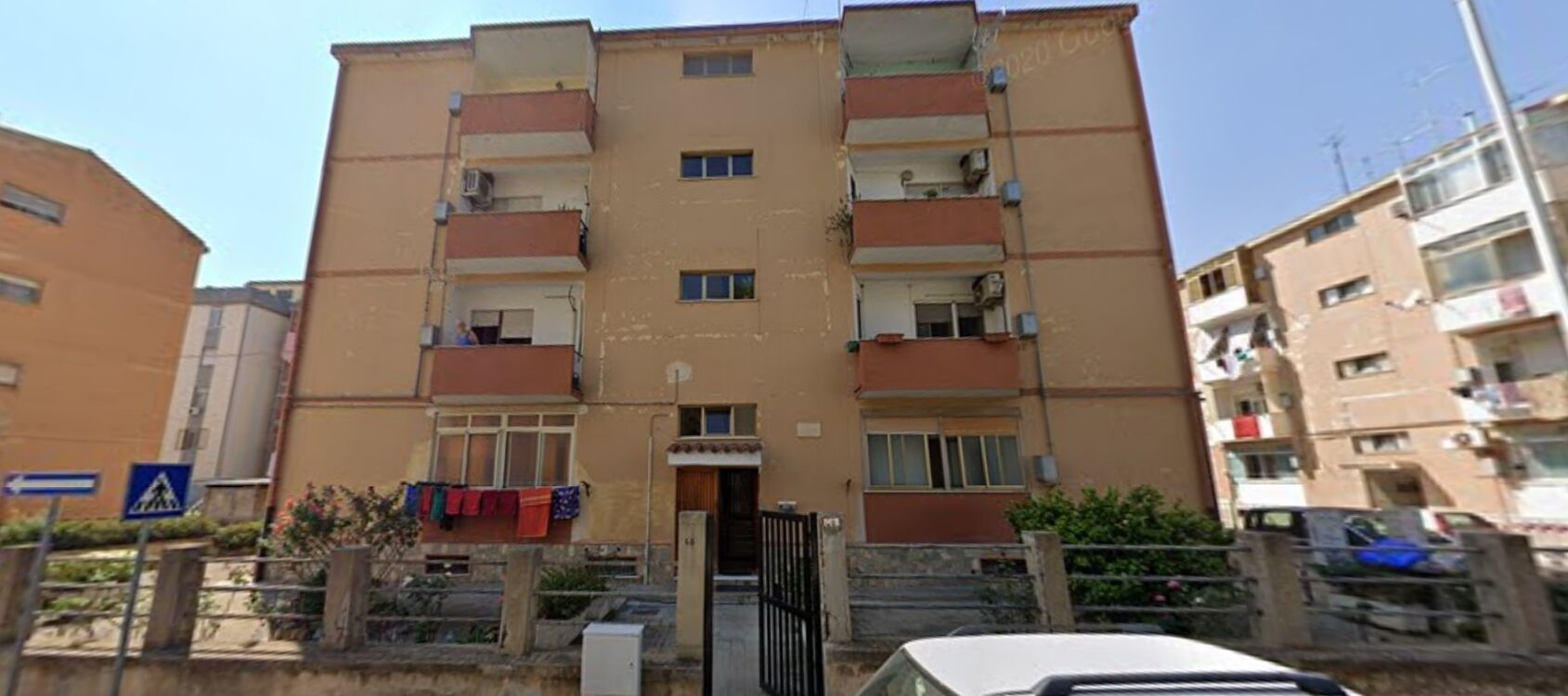 Macabra scoperta a Cagliari, trovato morto in casa un 41enne: addio a Mario Romani