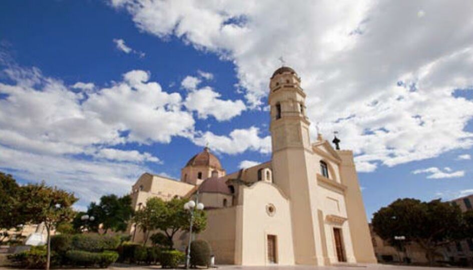 Quartu, si potrà sorseggiare un calice di vino o mangiare una pizza nel sagrato della basilica di Sant’Elena