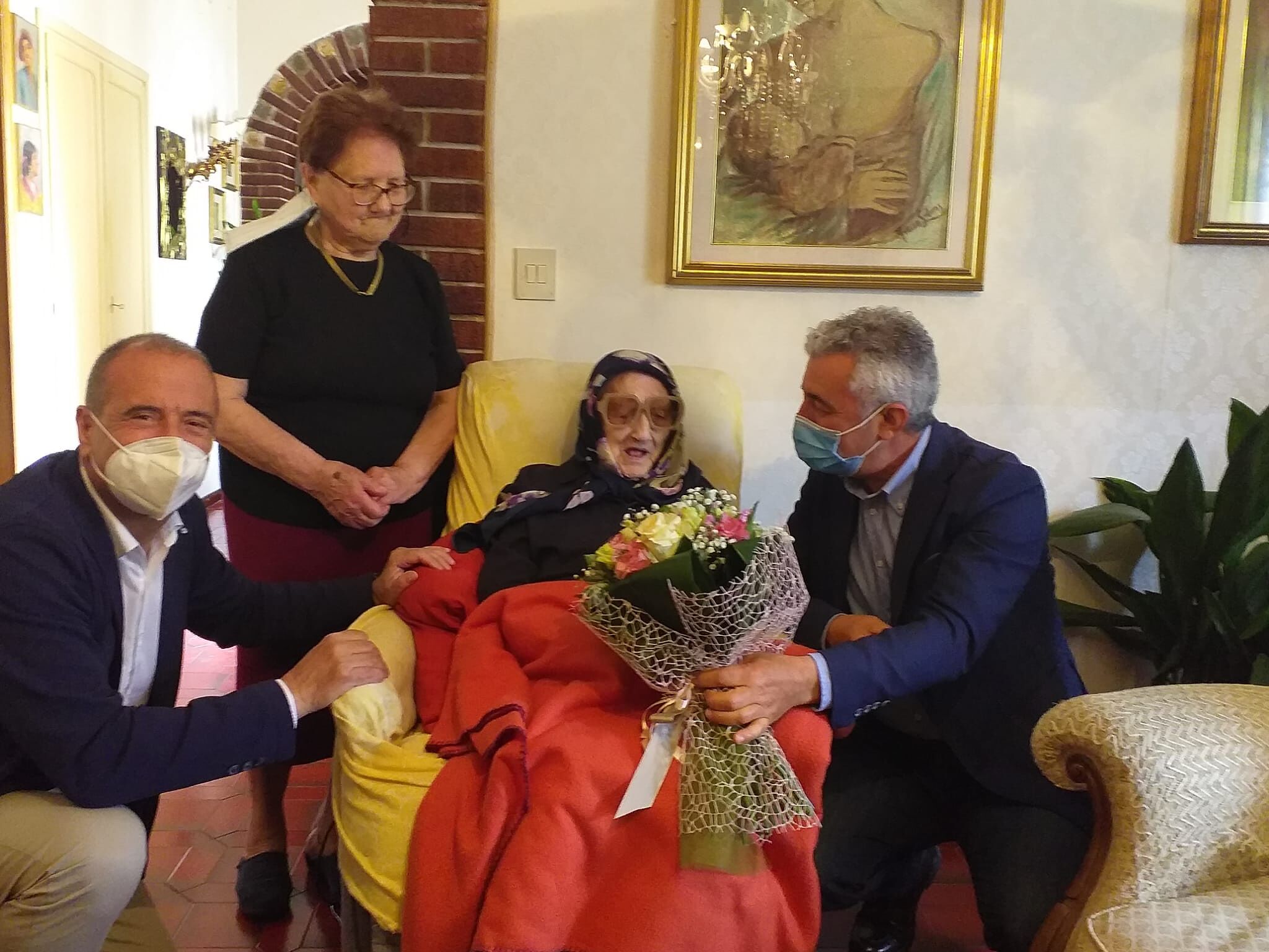 Nonna Agostina Melis ha spento la bellezza di 107 candeline ad Alghero