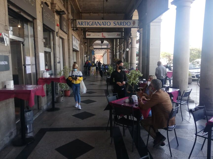 Il Covid molla la presa, Sardegna da zona bianca con l’Rt più basso d’Italia