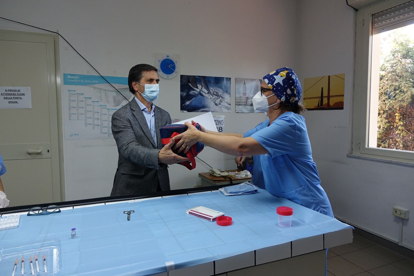 Vaccini, svolta per i medici di famiglia: siringhe pronte all’uso anche al Marino di Cagliari