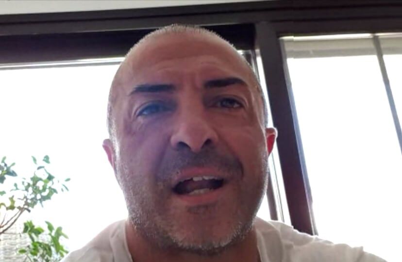 Cagliari, multato in piazza Yenne per i tavolini in zona rossa: “Non me ne pento, lo rifarei altre mille volte”