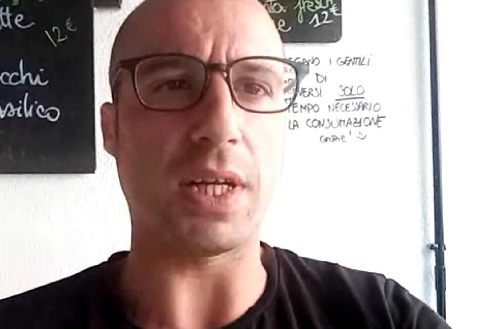 Metri cubi d’aria, Marco di Cagliari: “Costretto a dimezzare i posti della pizzeria”