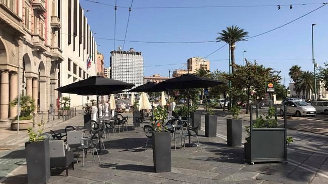 Draghi frena sulle riaperture: Sardegna zona gialla da lunedì, ma per ora resta il coprifuoco alle 22