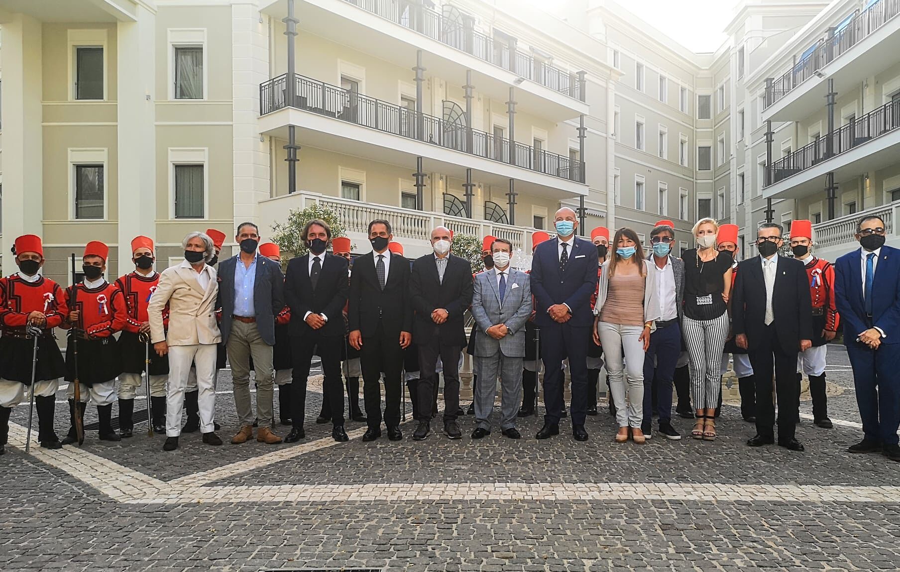 Cagliari, picchetto d’onore dei Miliziani di Sant’Efisio per la delegazione del Principato di Monaco