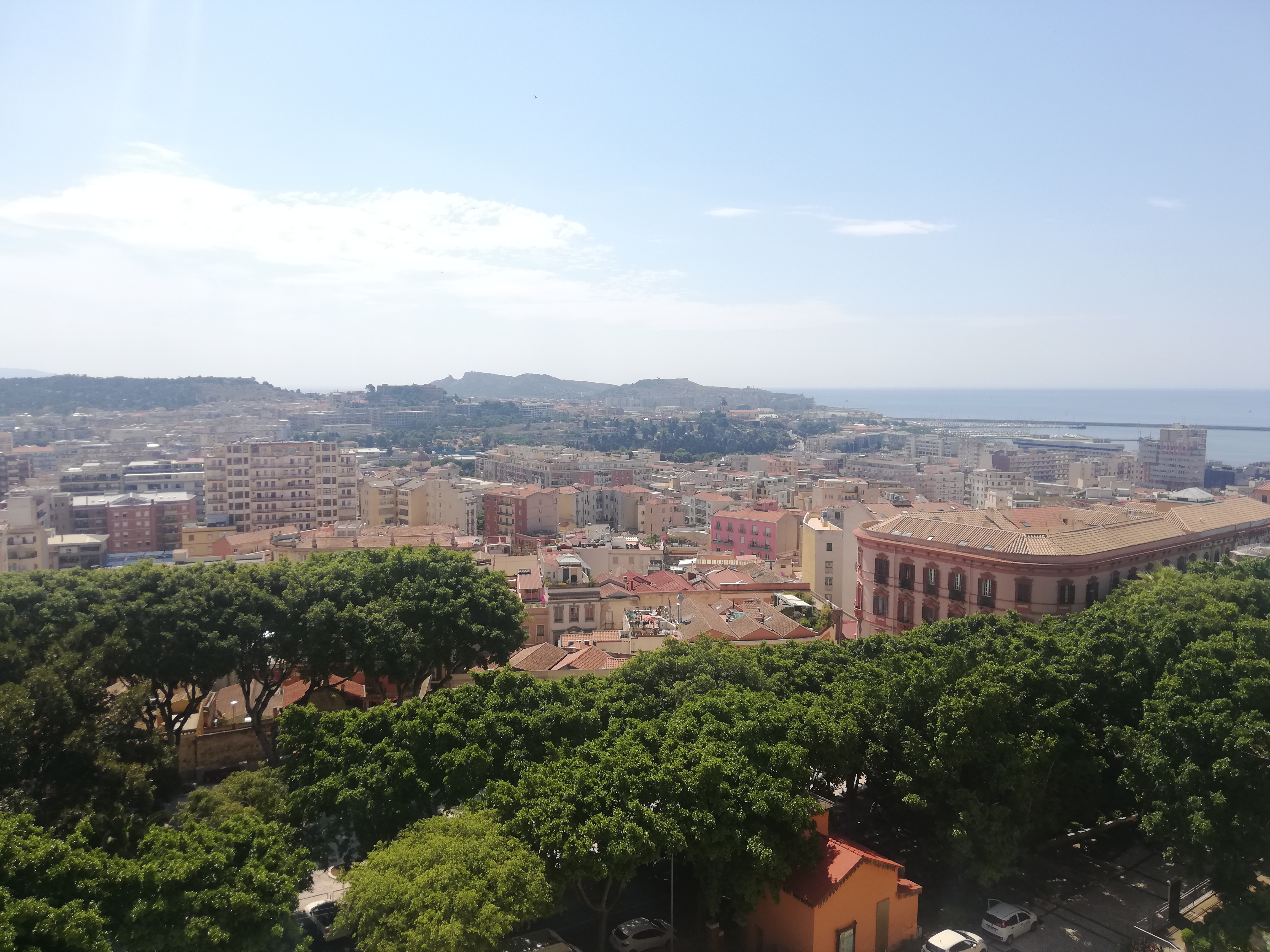 Covid, rischio basso in tutte le regioni italiane: moderato solo per la Sardegna