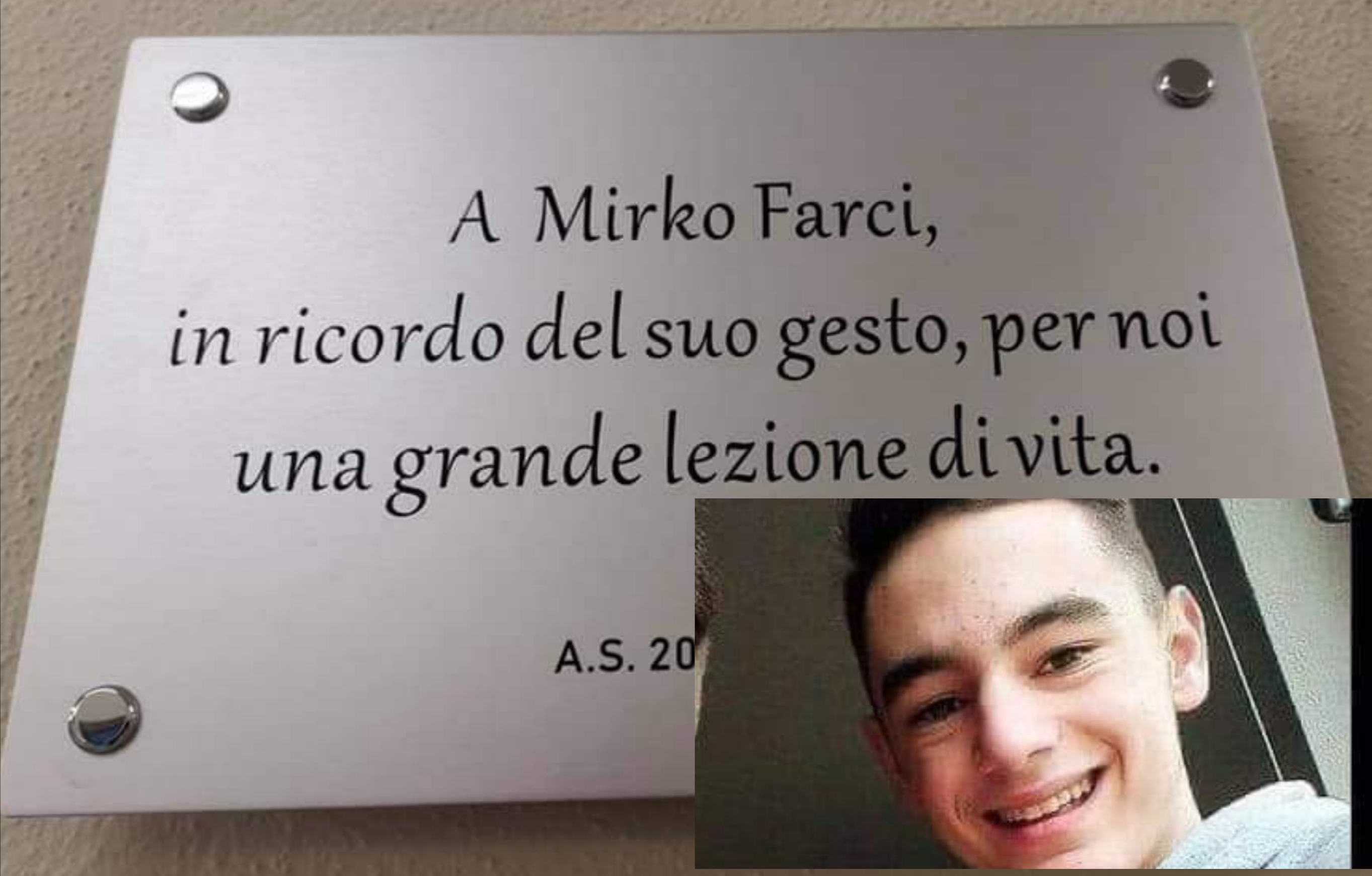 Un diploma speciale a Tortolì per Mirko Farci: “Il gesto di affetto di tutta la comunità scolastica”