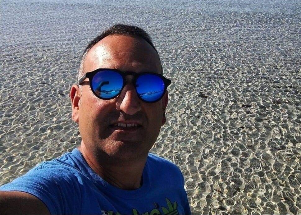 Sestu piange Alessandro Brughitta, morto a 47 anni: “Ennesima vittima in una strada pericolosa”