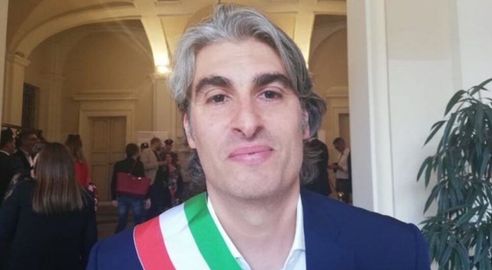 Locci a Radio Casteddu: “A Monserrato una rotonda speciale con un’installazione dedicata al mondo vitivinicolo”