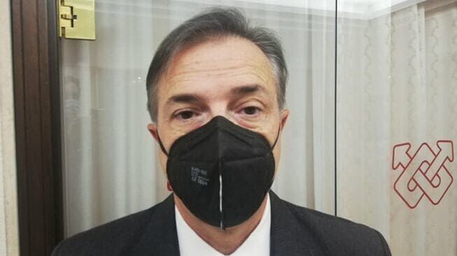 Gli albergatori contro Truzzu: “A Cagliari turisti low cost, la tassa penalizza tutti”