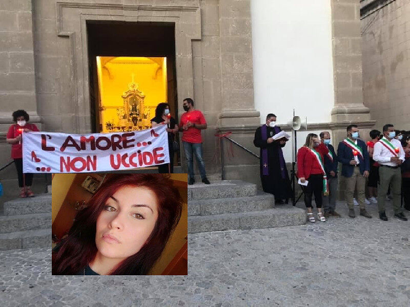 Magliette rosse e candele accese, Maracalagonis piange Alessandra Piga: “L’amore non uccide”