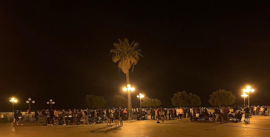 Truzzu: “Malamovida, valutiamo la chiusura del Bastione: forse meglio riaprire le discoteche all’aperto”