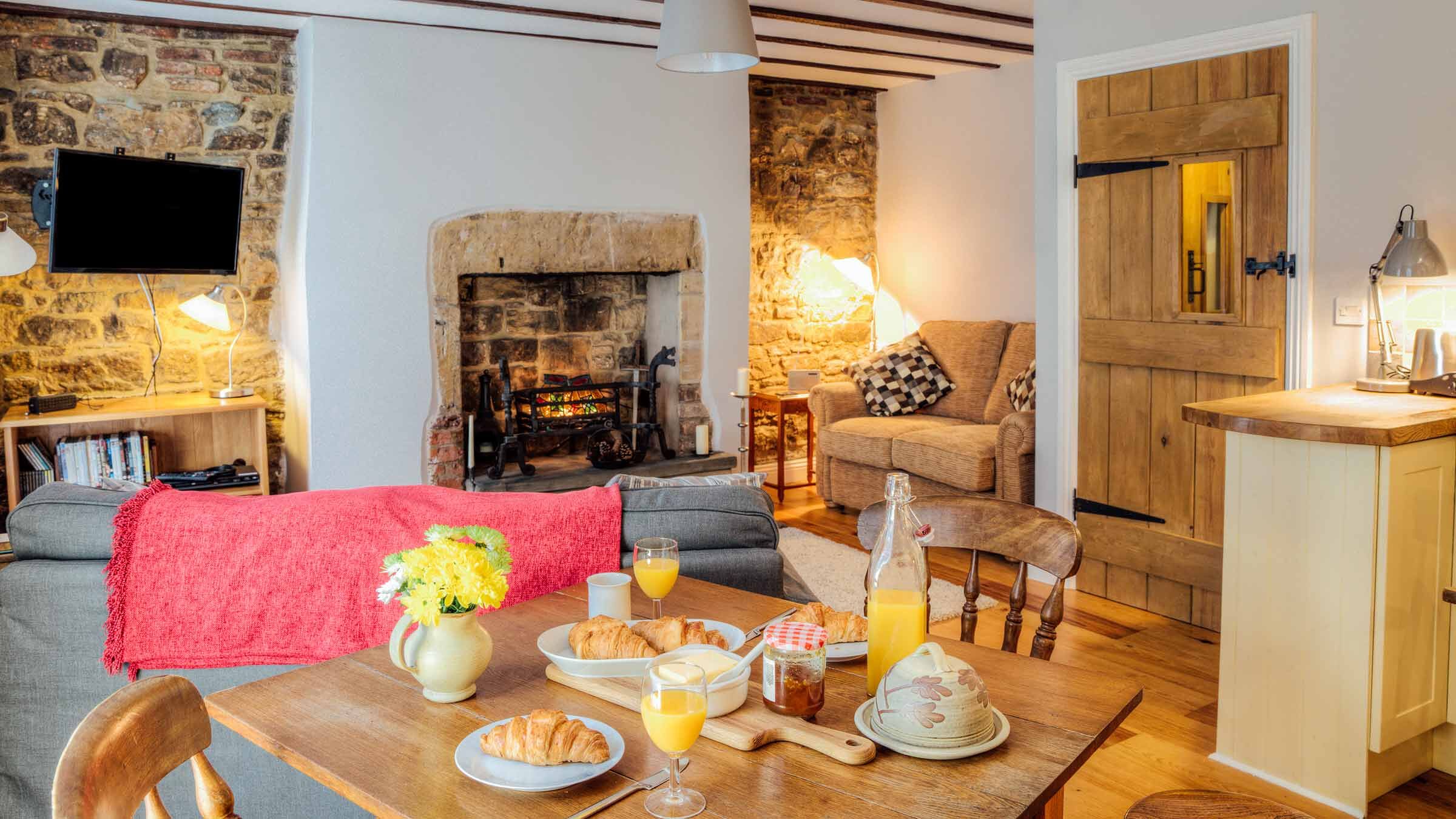 Tassa di soggiorno a Cagliari, B&B: “Costretti a rialzare i prezzi dopo le prenotazioni, danno di immagine”