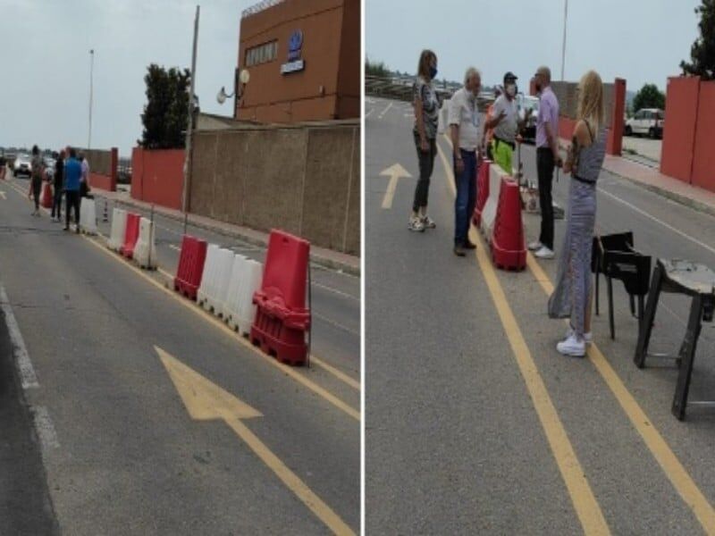 Cagliari, l’ira dei commercianti di via Mercalli: “Il nuovo cordolo chiude gli accessi ai nostri negozi, assurdo”