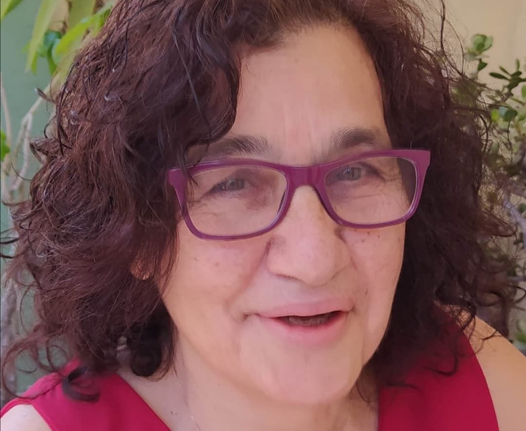 “Non idonea al vaccino ma in ospedale possono darmi la dose, abbandonata a Cagliari da 32 giorni”