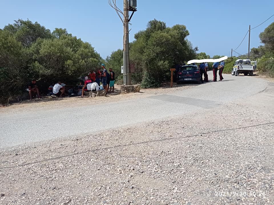 Nuovi sbarchi di migranti nel Sulcis, 21 bloccati e soccorsi a Sant’Antioco