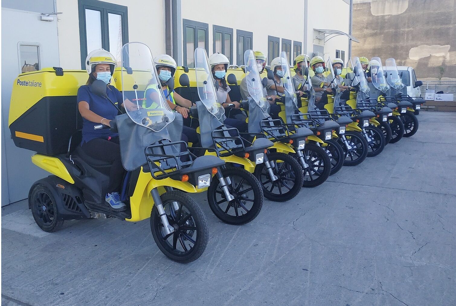 Poste Italiane è sempre più “green” a Quartu Sant’Elena: ecco i nuovi tricicli termici a basse emissioni