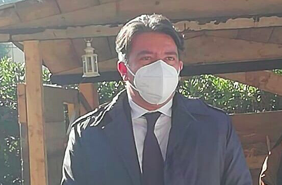 Temussi: non abbiamo vaccini per garantire ai sardi il green pass allargato