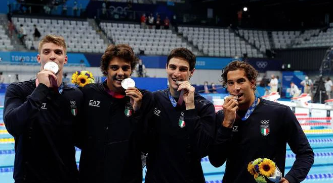 Tokyo 2020: staffetta 4×100 medaglia d’argento, Martinenghi bronzo