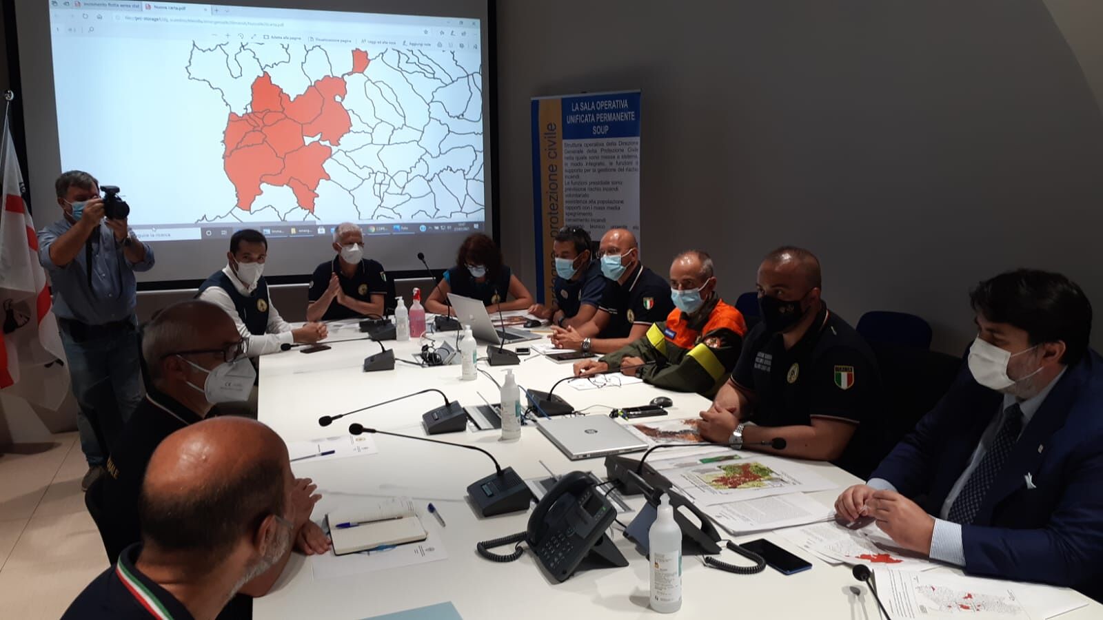 Emergenza incendi in Sardegna, Curcio incontra Solinas: “Canadair anche dall’Ue per aiutarvi”