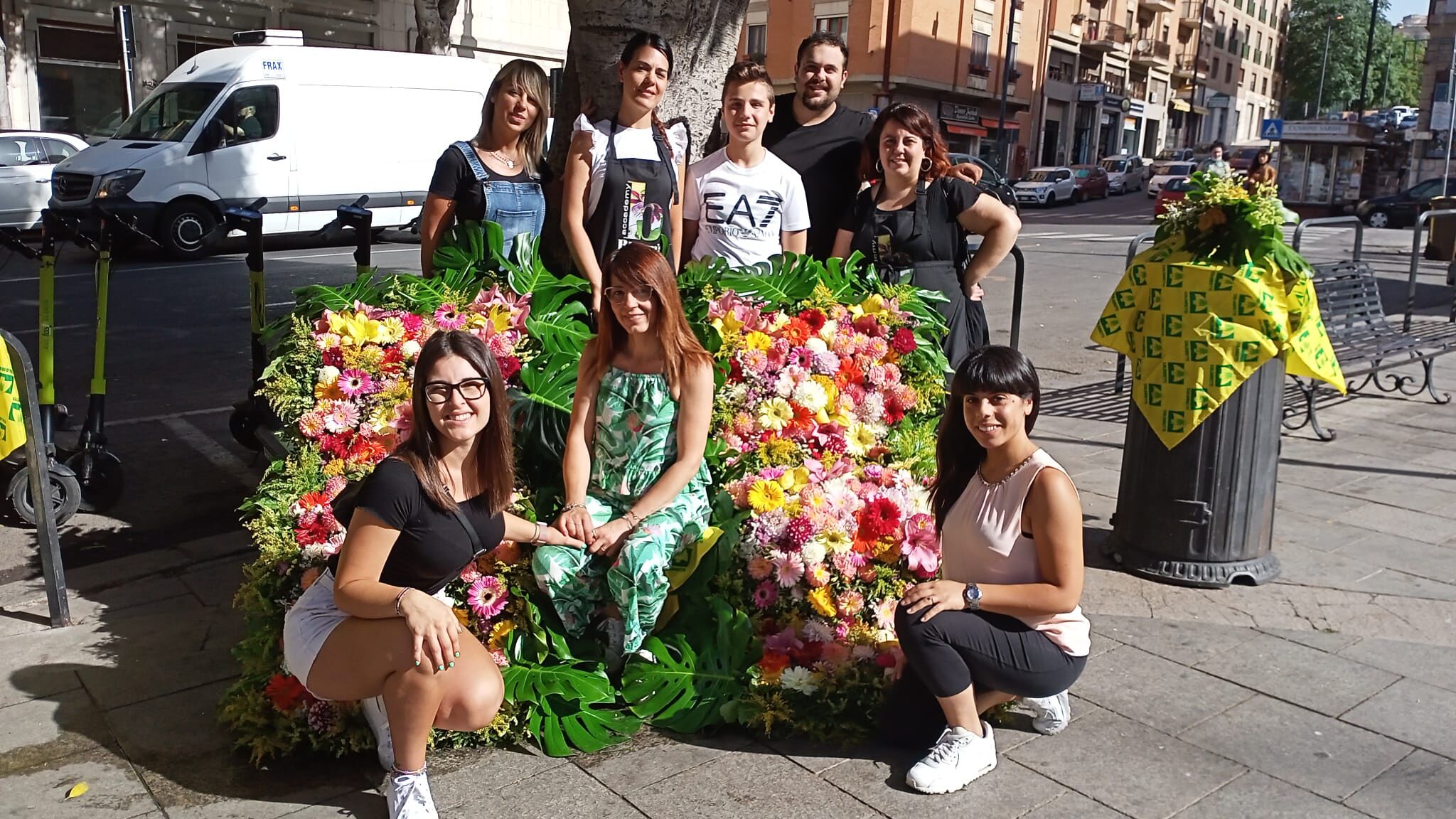 Coldiretti, le piazze sarde adornate con fiori per dare speranza