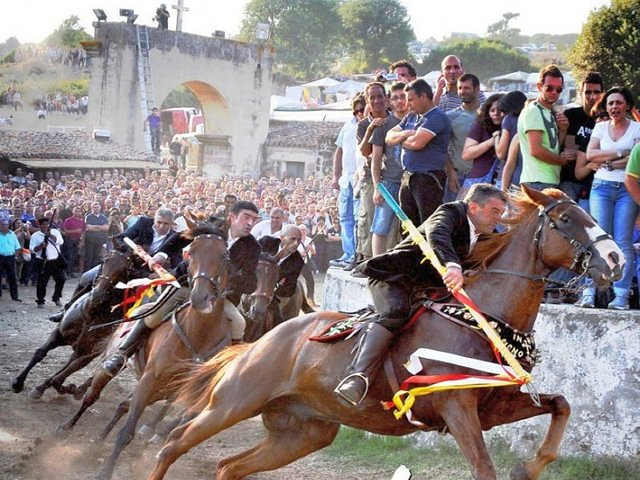 Niente Ardia, Liberu: “Tradizioni sarde proibite, ma movida senza regole”