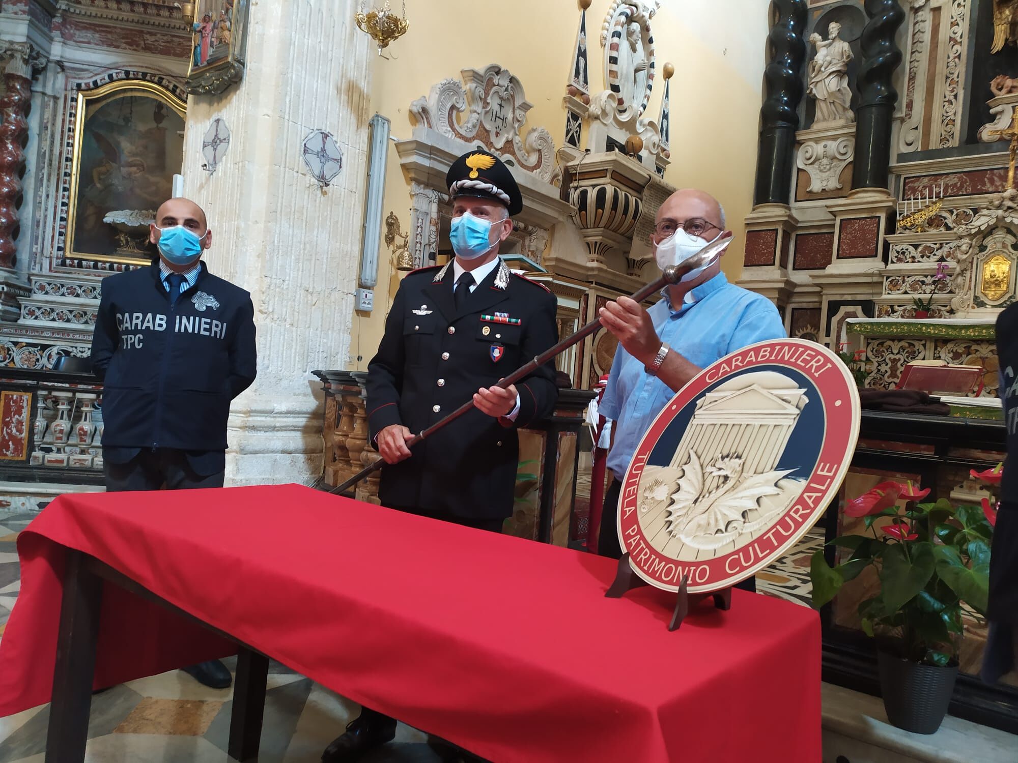 Cagliari, era stata rubata da un pregiudicato: la lancia di San Michele torna a trafiggere il diavolo