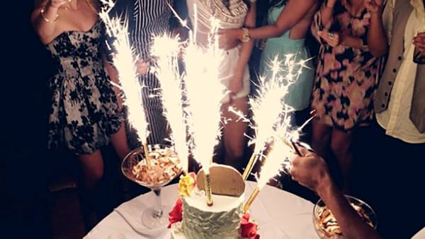 Rientra da Malta e va a una festa di compleanno ma è positivo: sos a Tonara