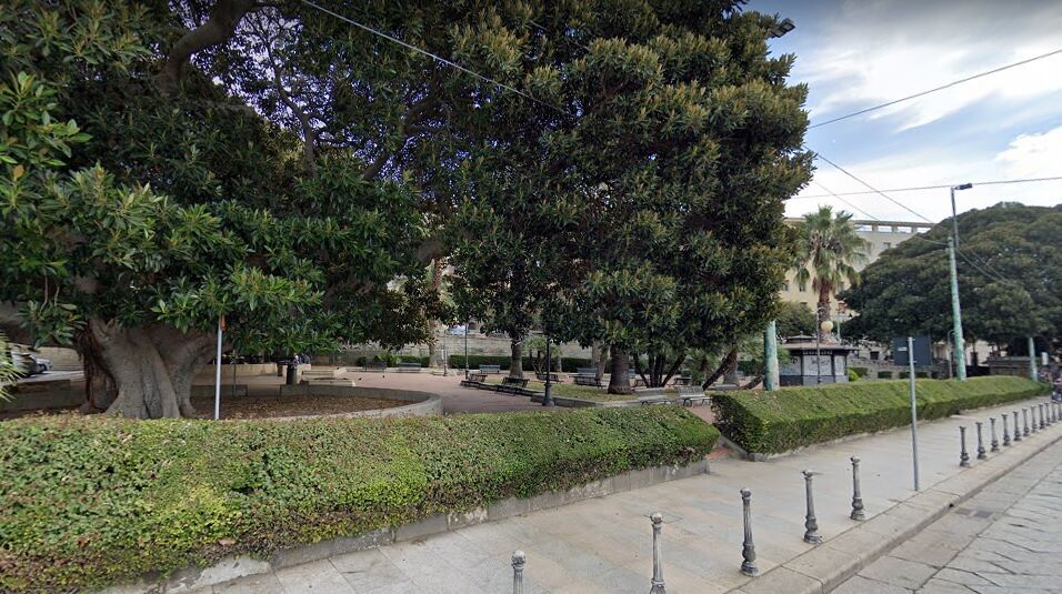 Cagliari, ruba il cellulare e ferisce a bottigliate un connazionale: rumeno violento in manette