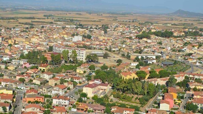 A Sanluri il virus corre, 20 positivi accertati: “E 50 persone sono in quarantena”