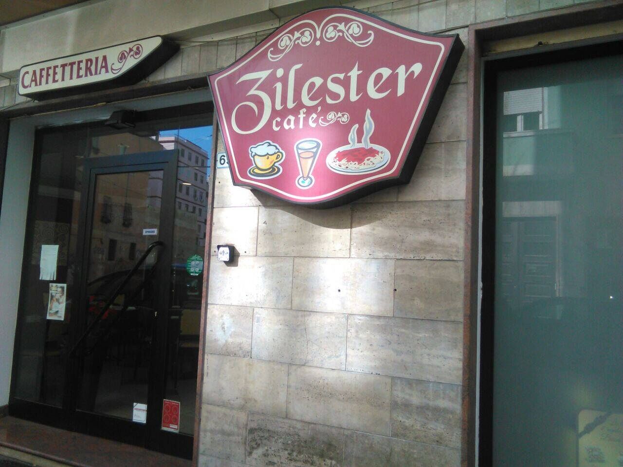 Cagliari, l’ultimo caffè allo Zilester: chiude dopo quasi 30 anni lo storico bar di via Puccini