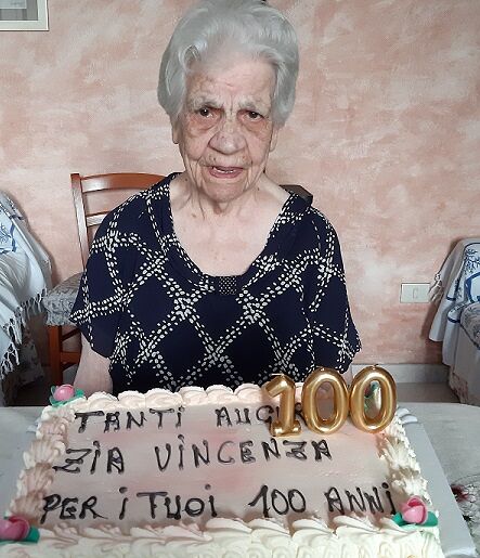 Pirri ha una nuova centenaria: tanti auguri a ‘tzia’ Vincenza Cocco