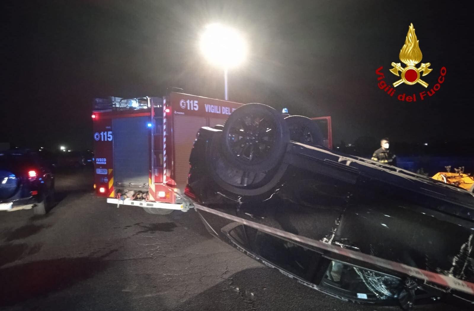 Elmas, incidente alla rotonda per l’aeroporto: coinvolte due auto, una si ribalta