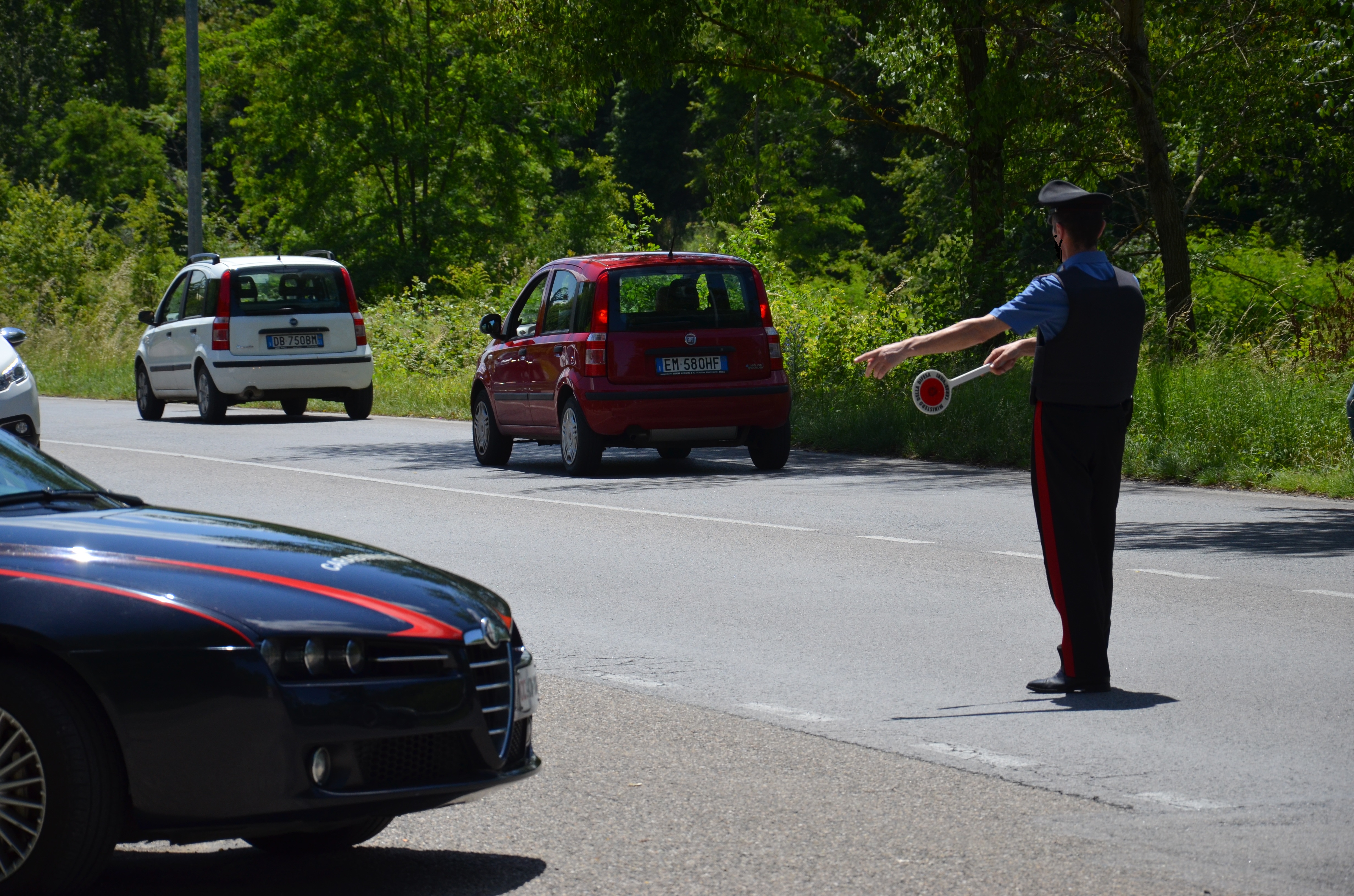 Positivo al covid viola l’isolamento e viene trovato in giro: 80enne denunciato a Carbonia