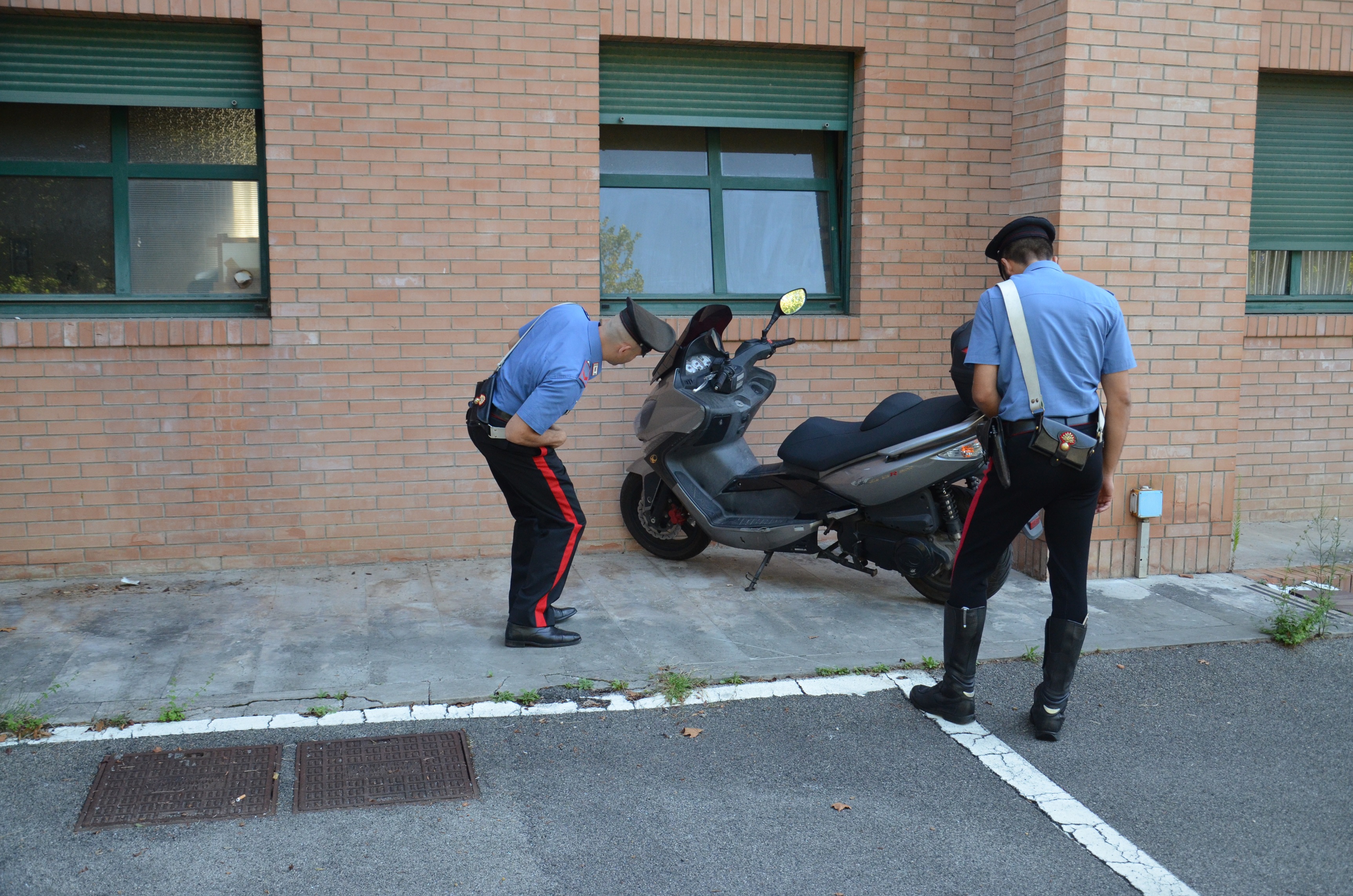 Siliqua, fermato con un motorino rubato: nei guai 46enne cagliaritano