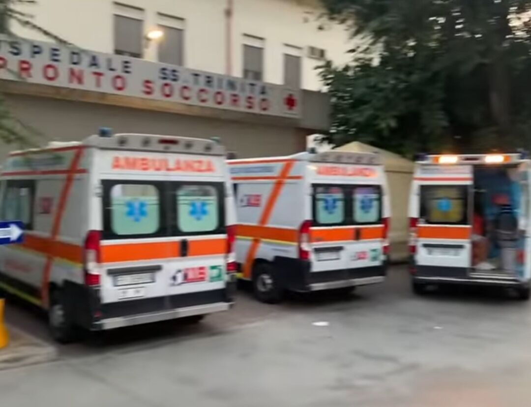 Covid, Ferragosto nero per la Sardegna: 275 nuovi casi scoperti e cinque morti