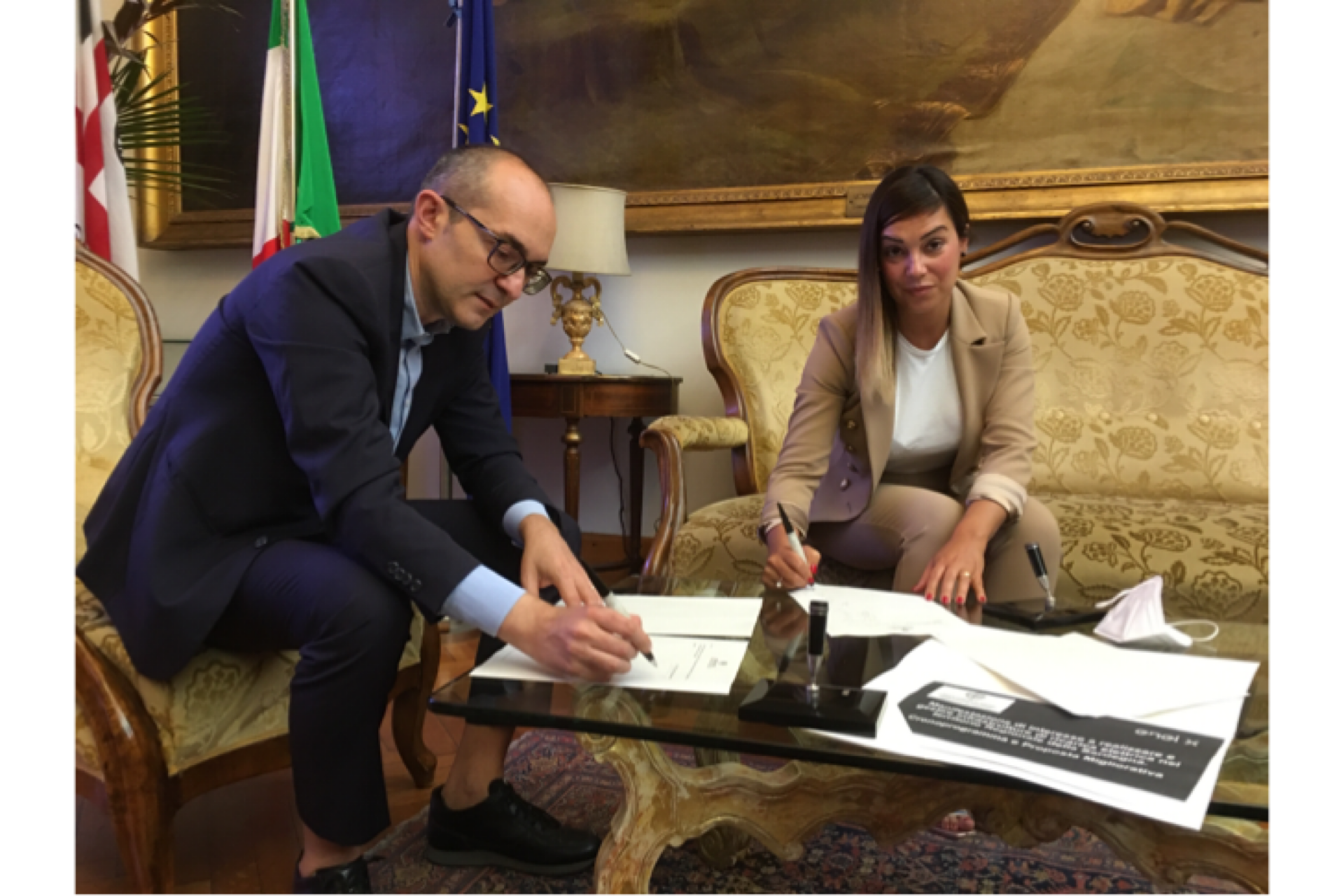 Svolta green a Cagliari: in arrivo 132 colonnine per le auto elettriche, 276 nella città metropolitana