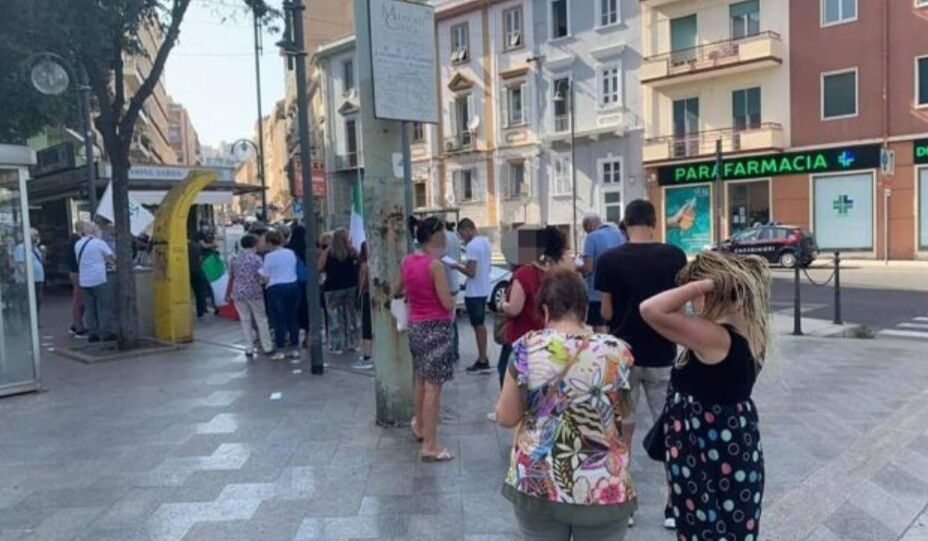 “No green pass”, prosegue la raccolta firme a Cagliari del movimento Italexit