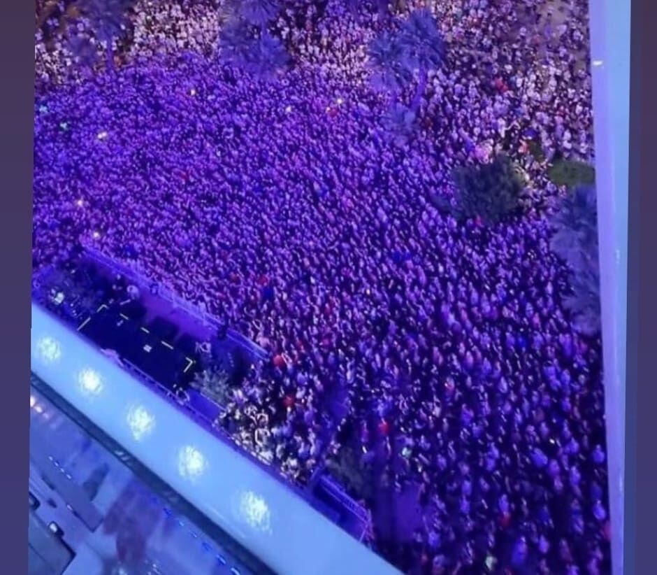 Esplode il caso Salmo, al concerto assembrati e senza mascherine: Fedez attacca Comune e Regione, Solinas risponde al concerto post incendi di Salmo a Olbia: scoppia il caso nazionale