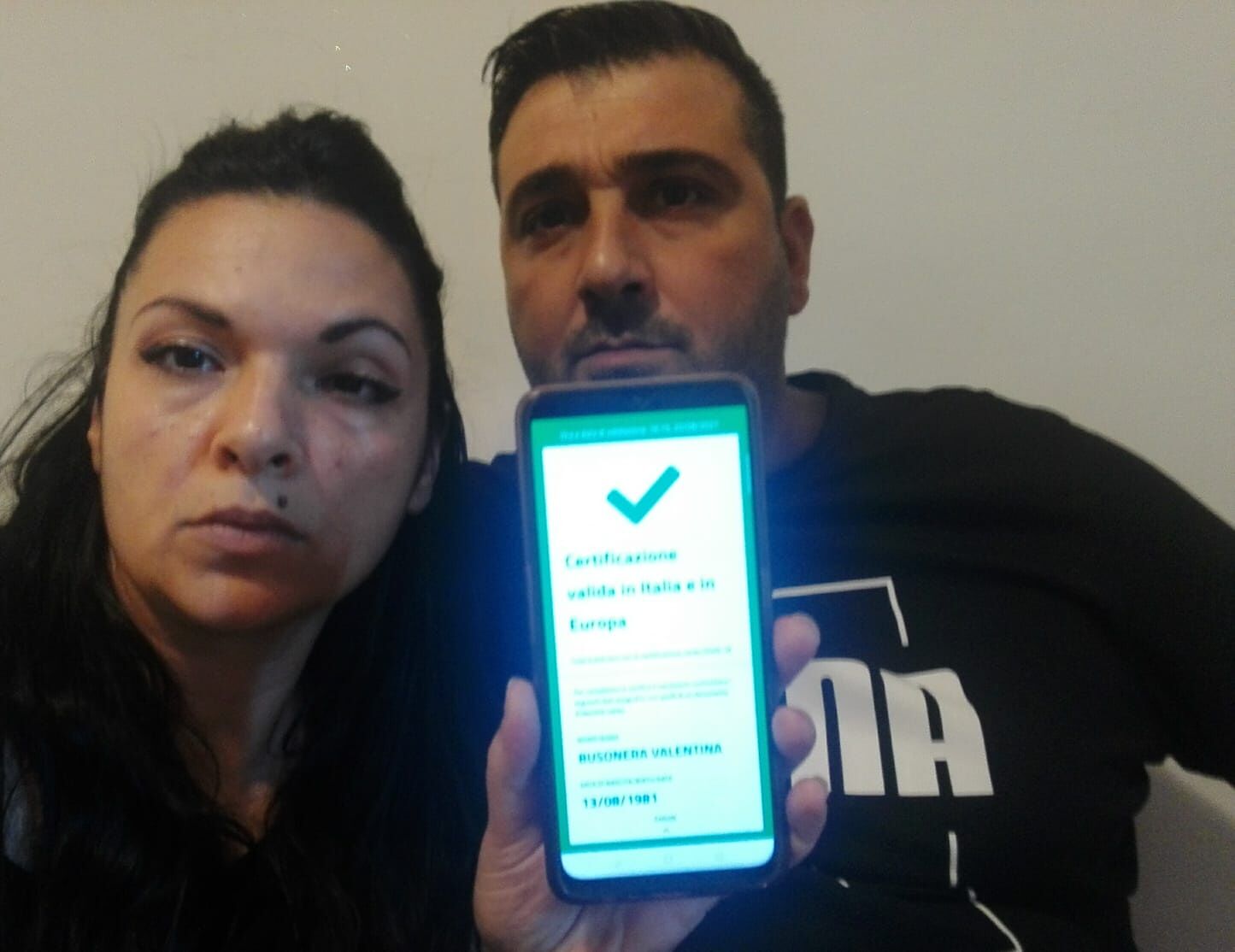 “Figli positivi, noi con febbre alta mai controllati ad Assemini: sfideremo i divieti e usciremo”