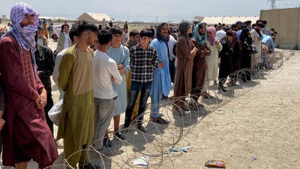 La Sardegna pronta a ospitare i profughi afghani: “Massima cura per famiglie e bambini”