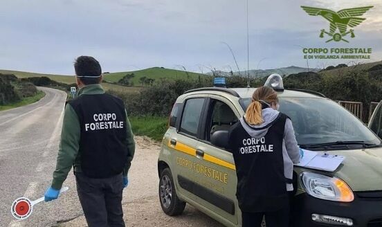 Incendi, 7 roghi oggi in Sardegna: a Villagrande aerei in azione