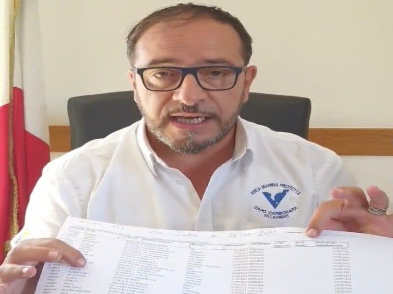 Contagi in aumento, a Villasimius mascherine obbligatorie all’aperto: “Prudenza, i vaccinati non sono immuni”